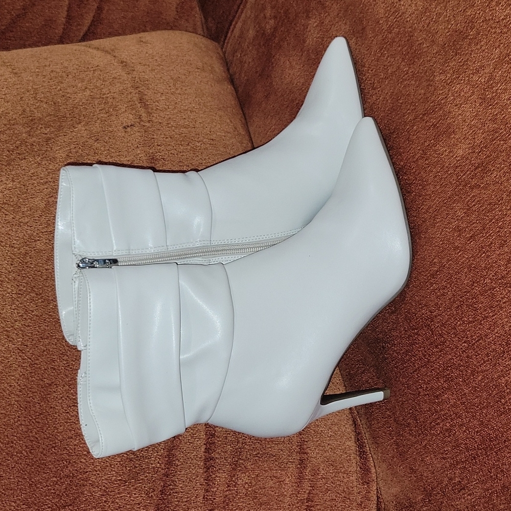 Marc Fisher Dreama 2 Boots
